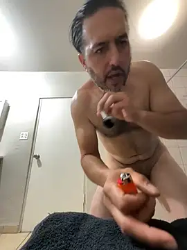 Snapshot of ezrah23 chatting on 19, 3, 2026 ezrah23 online show from 19, 3, 2026