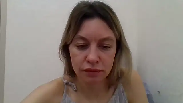 Little Milf 5 online show from 26, 11, 2025