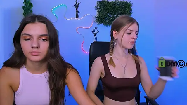 lisa dark  online show from 27, 7, 2026