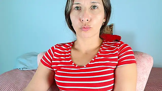 Snapshot of alana_pink95 chatting on 27, 3, 2026 alana pink95 online show from 27, 3, 2026