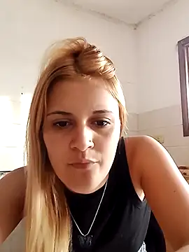 Snapshot of larubia_arg chatting on 9, 1, 2026 larubia arg online show from 9, 1, 2026