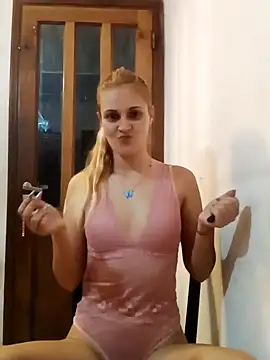 Snapshot of larubia_arg chatting on 17, 1, 2026 larubia arg online show from 17, 1, 2026