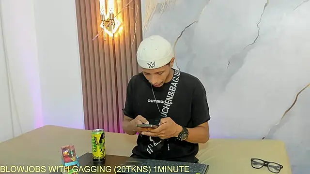 Snapshot of DamianandEva chatting on 1, 5, 2026 DamianandEva online show from 1, 5, 2026