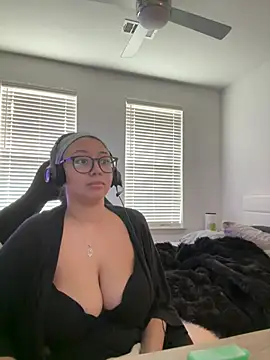 Snapshot of minha_baby chatting on 25, 4, 2026 minha baby online show from 25, 4, 2026