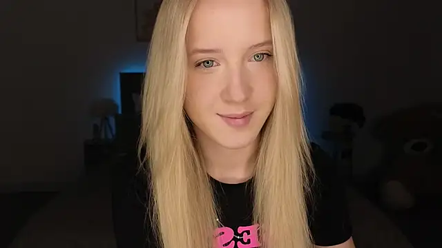 Snapshot of adele_armass chatting on 3, 4, 2026 adele armass online show from 3, 4, 2026