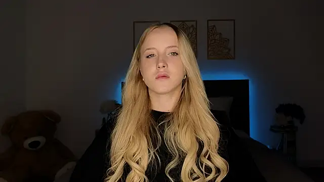 Snapshot of adele_armass chatting on 10, 4, 2026 adele armass online show from 10, 4, 2026