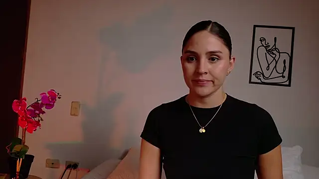 Snapshot of VictoriaNova_ chatting on 18, 5, 2026 VictoriaNova online show from 18, 5, 2026