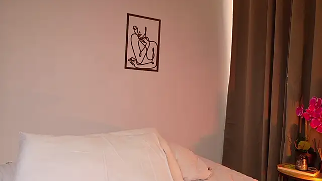 Snapshot of Zara_Nova chatting on 13, 6, 2026 Zara Nova online show from 13, 6, 2026