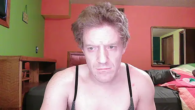 Snapshot of glamtransgoddess15 chatting on 15, 11, 2025 glamtransgoddess15 online show from 15, 11, 2025
