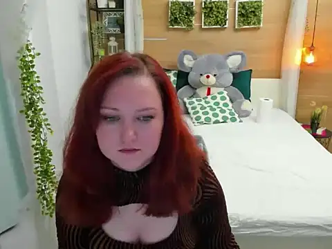 Snapshot of OhLadyPlease chatting on 26, 11, 2025 OhLadyPlease online show from 26, 11, 2025