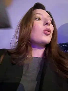 Snapshot of LilluKatten chatting on 3, 4, 2026 LilluKatten online show from 3, 4, 2026