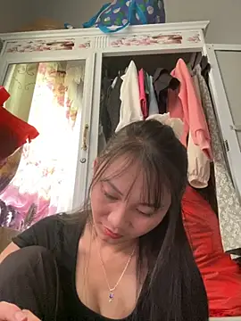 Snapshot of Amino-Suca chatting on 31, 10, 2025 Amino-Suca online show from 31, 10, 2025