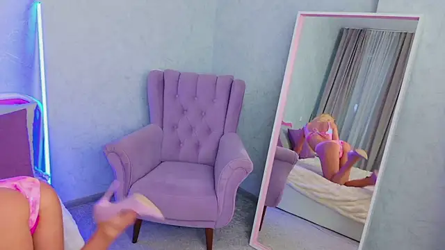 Snapshot of Barbie_Kris__ chatting on 6, 4, 2026 Barbie Kris online show from 6, 4, 2026