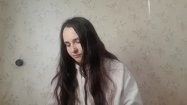 Snapshot of VoulezVous_Angel chatting on 12, 4, 2026 VoulezVous Angel online show from 12, 4, 2026