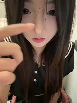 Snapshot of minnie566 chatting on 5, 12, 2025 minnie566 online show from 5, 12, 2025