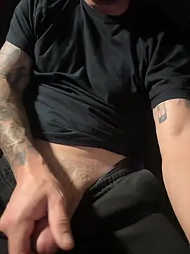 Snapshot of RobsBigD chatting on 31, 10, 2025 RobsBigD online show from 31, 10, 2025