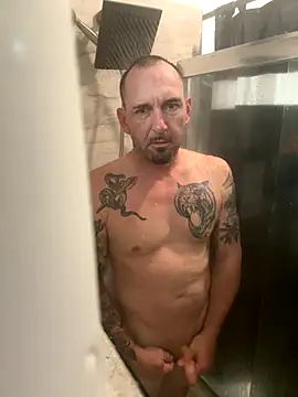 Snapshot of RobsBigD chatting on 22, 11, 2025 RobsBigD online show from 22, 11, 2025