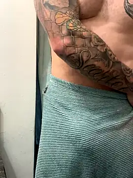 Snapshot of RobsBigD chatting on 4, 12, 2025 RobsBigD online show from 4, 12, 2025