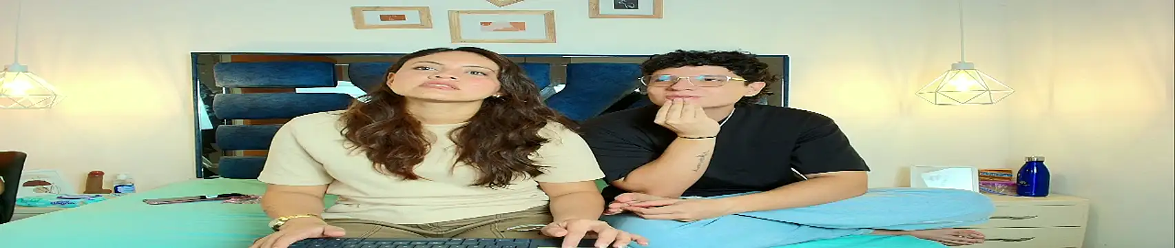 Snapshot of Zoe_And_Dylan_ chatting on 20, 3, 2026 Zoe And Dylan online show from 20, 3, 2026