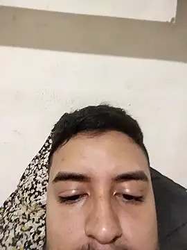 Snapshot of yeisonren99 chatting on 9, 1, 2026 yeisonren99 online show from 9, 1, 2026