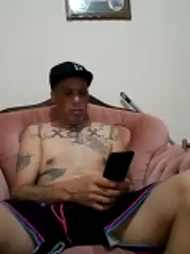 Snapshot of feoGG197 chatting on 14, 4, 2026 feoGG197 online show from 14, 4, 2026