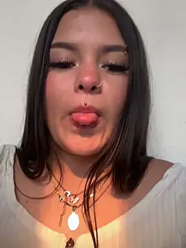 Snapshot of Camila_Duarte_ chatting on 12, 11, 2025 Camila Duarte online show from 12, 11, 2025