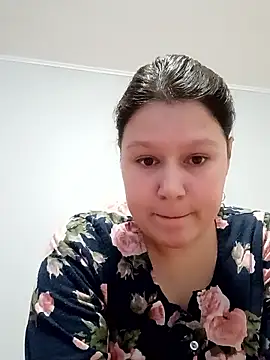Snapshot of GlitterAuburn chatting on 12, 1, 2026 GlitterAuburn online show from 12, 1, 2026