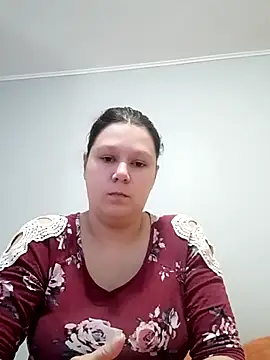 Snapshot of GlitterAuburn chatting on 13, 1, 2026 GlitterAuburn online show from 13, 1, 2026