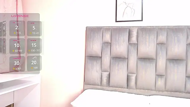 Snapshot of Ailyn77 chatting on 30, 10, 2025 Ailyn77 online show from 30, 10, 2025