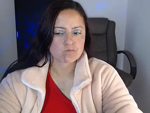 kristelltender1 online show from 21, 11, 2025