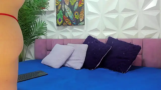 Anggie Miller online show from 11, 2, 2026