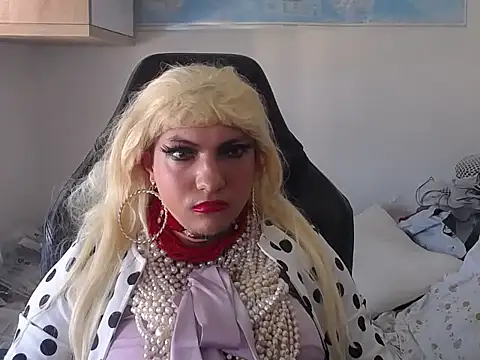 Snapshot of VanesaCrossic chatting on 24, 4, 2026 VanesaCrossic online show from 24, 4, 2026