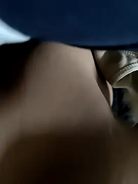 Snapshot of TELUGUPILLA143 chatting on 5, 12, 2025 TELUGUPILLA143 online show from 5, 12, 2025