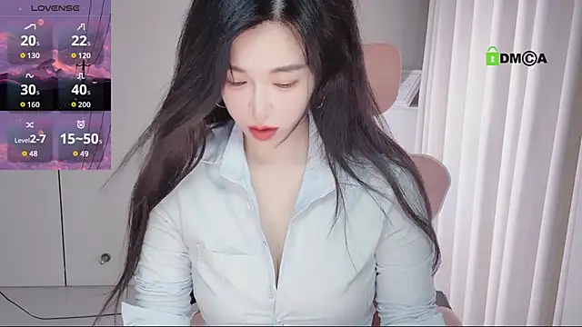 Snapshot of YunShan-33 chatting on 1, 6, 2026 YunShan-33 online show from 1, 6, 2026