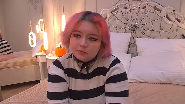 JennyBloom online show from 8, 11, 2025