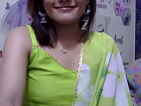 Snapshot of maira_33 chatting on 4, 4, 2026 maira 33 online show from 4, 4, 2026