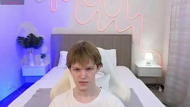 Fakeangel87 online show from 3, 11, 2025