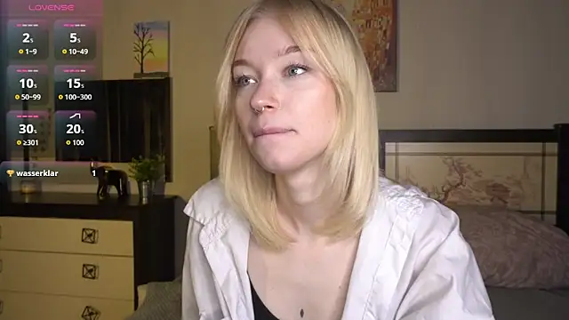 ShanelTunon online show from 13, 11, 2025