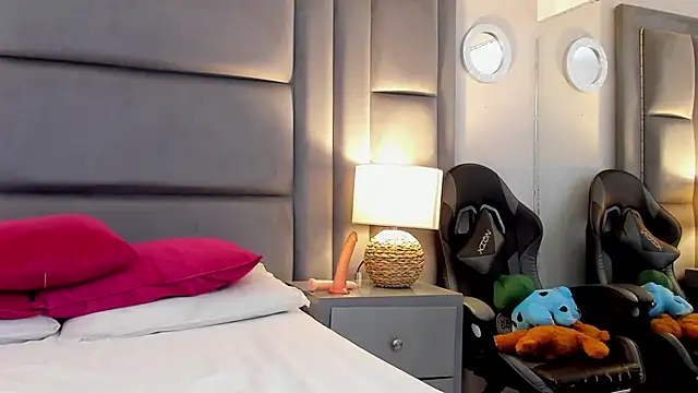 BriannaRivera online show from 1, 12, 2025