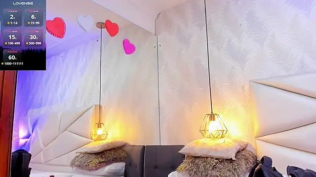 laurettedela rouse online show from 15, 12, 2025