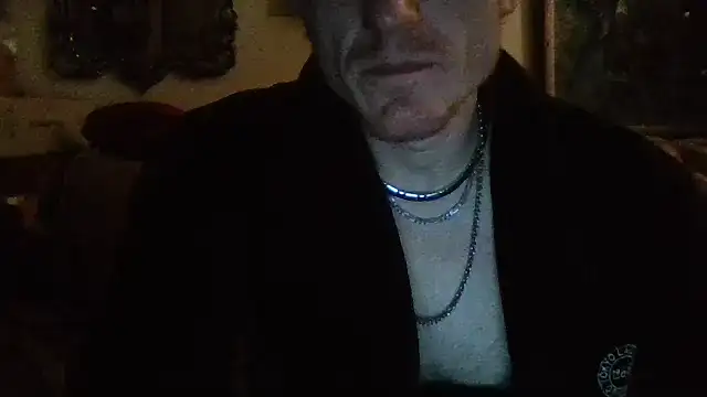 jigglethaypussi online show from 1, 12, 2025