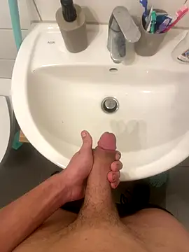 Snapshot of BigDickAmo chatting on 21, 11, 2025 BigDickAmo online show from 21, 11, 2025