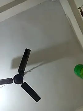 Snapshot of Hot__cute001 chatting on 1, 11, 2025 Hot cute001 online show from 1, 11, 2025