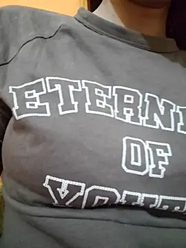 Snapshot of Hot__cute001 chatting on 5, 11, 2025 Hot cute001 online show from 5, 11, 2025