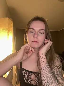 Snapshot of LisaFreierxx chatting on 8, 4, 2026 LisaFreierxx online show from 8, 4, 2026