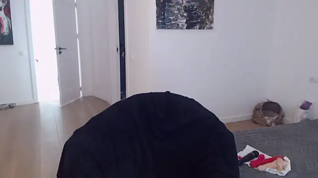 Snapshot of Rebecaburns chatting on 13, 3, 2026 Rebecaburns online show from 13, 3, 2026