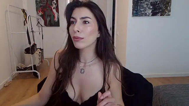 Snapshot of Rebecaburns chatting on 17, 4, 2026 Rebecaburns online show from 17, 4, 2026