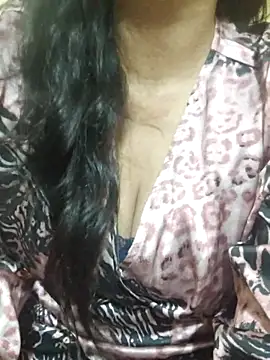 Snapshot of mouni499 chatting on 14, 3, 2026 mouni499 online show from 14, 3, 2026