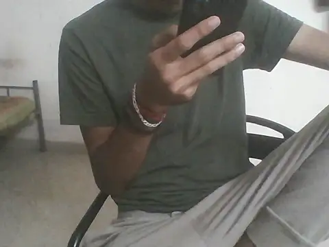 Snapshot of Bull_Dick_69 chatting on 6, 5, 2026 Bull Dick 69 online show from 6, 5, 2026