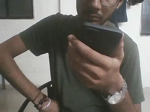 Snapshot of Bull_Dick_69 chatting on 6, 5, 2026 Bull Dick 69 online show from 6, 5, 2026